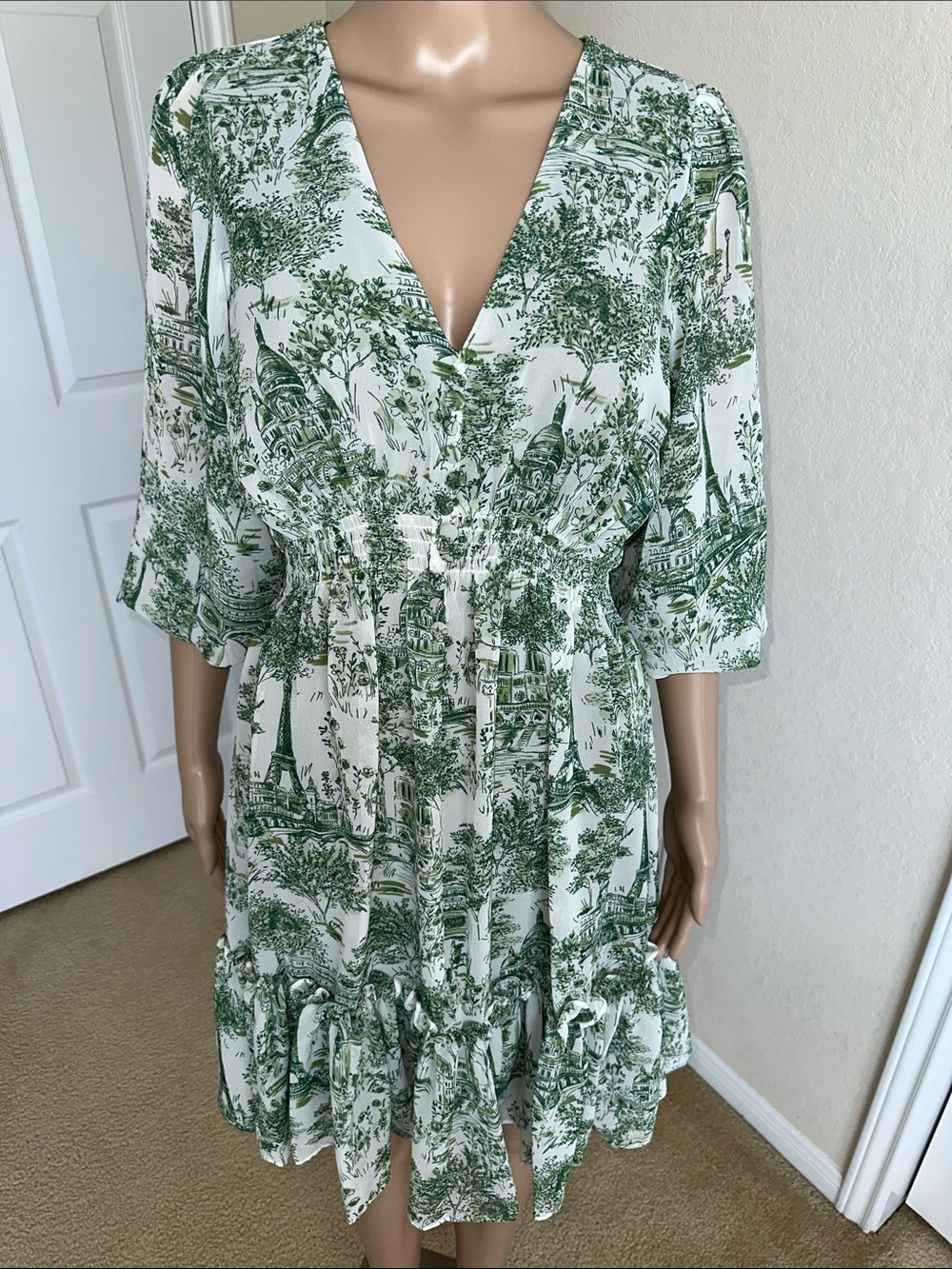 NWT Taylor Green Toile V-Neck Tiered Maxi Dress Size 10 - Picture 2 of 16